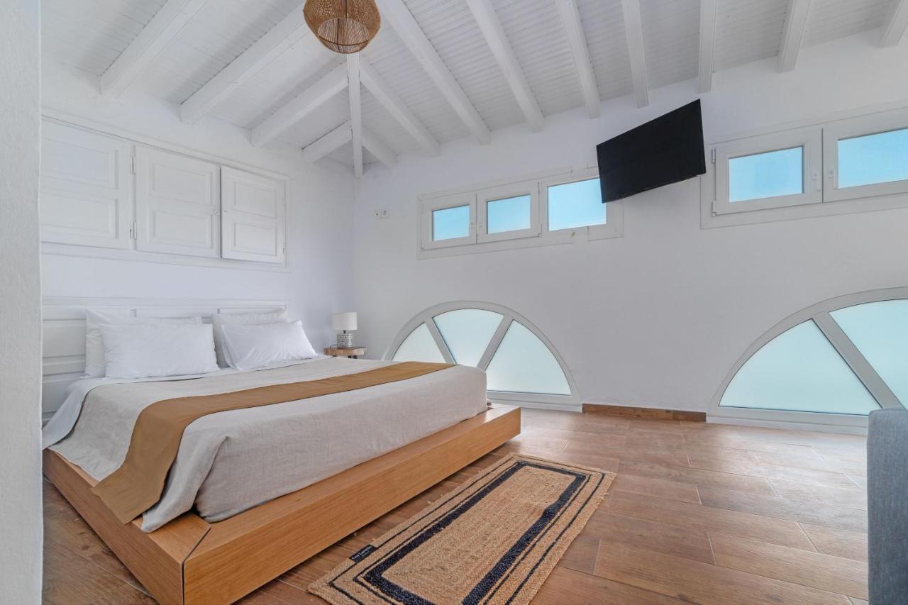 Megaron Skiathos Boutique Residence Exterior photo